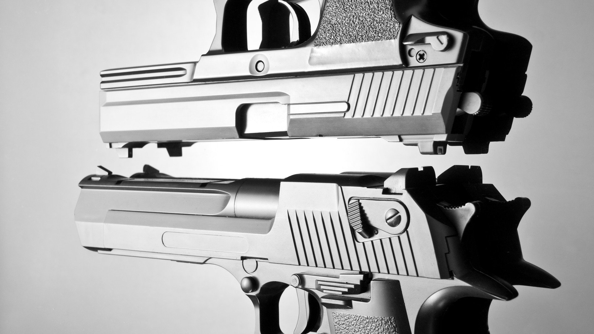 爱游戏体育-麦肯齐：凭借精准的踢球和灵活的突破，他成为全黑队进攻的核心