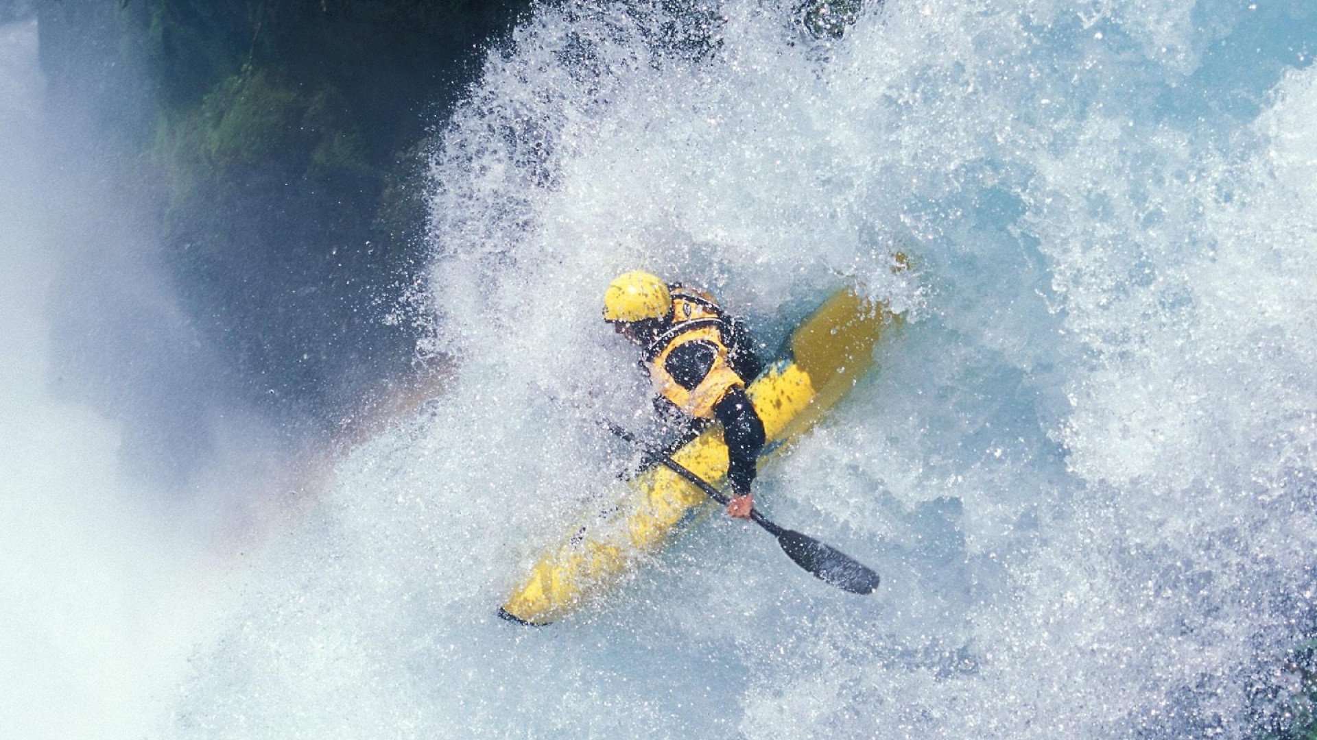 意大利女子团体追逐赛获得银牌，意大利女子水球队
